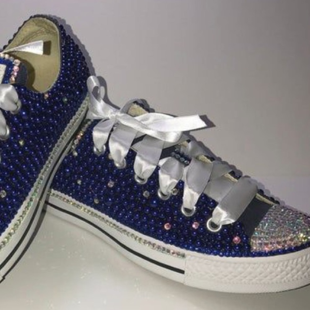 Fit like 8 Converse full bling Low-Top Sneaker RARE FIND